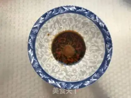 Make Spicy root powder step 0