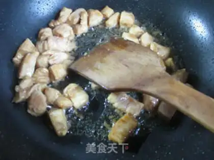 Make Green pepper, white fried chicken chest step 8