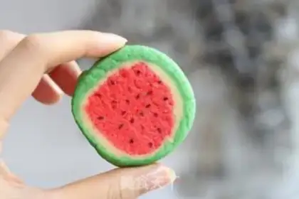 Make Watermelon cookies step 4