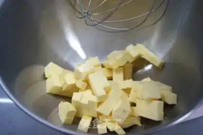 Make Light cream cookies step 1