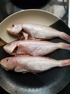 Make Garlic redfish step 0