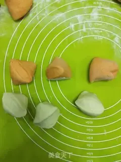 Make Little bunny buns step 10