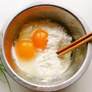Make Lazy egg noodles step 1