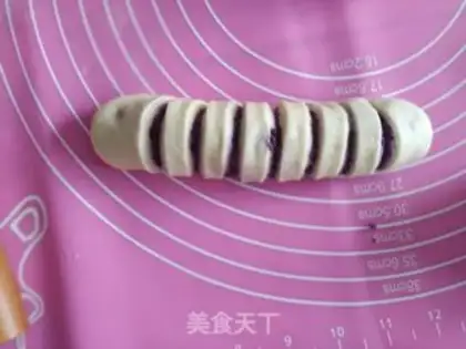 Make Purple potato caterpillar bread step 9