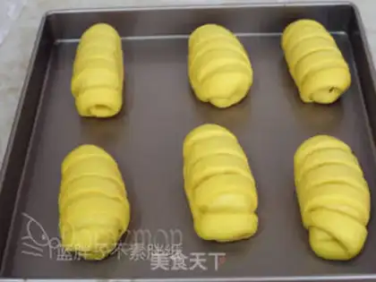 Make Pumpkin intestines step 11