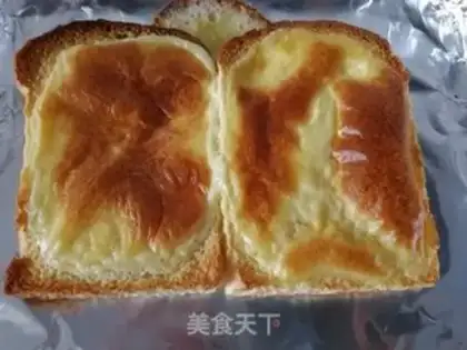 Make Rock-burned cheese toast step 5