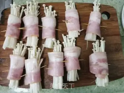 Make Bacon pins and mushrooms step 3