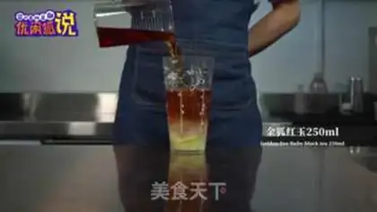 Make Hands on the lemon tea formula step 6