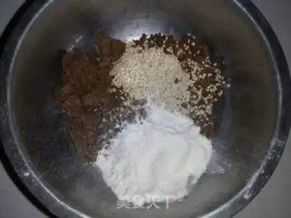 Make Black rice sesame cakes step 4