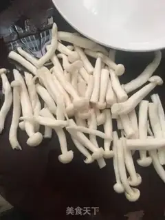 Make White mushroom steam beef step 2