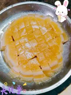 Make Coconut horse hoof cake step 7