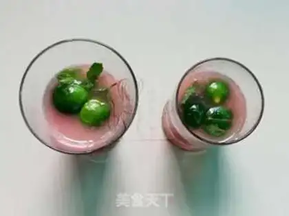 Make Pink women