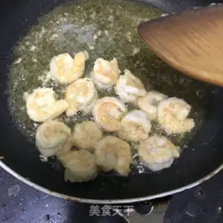 Make Sugar shrimp balls step 5