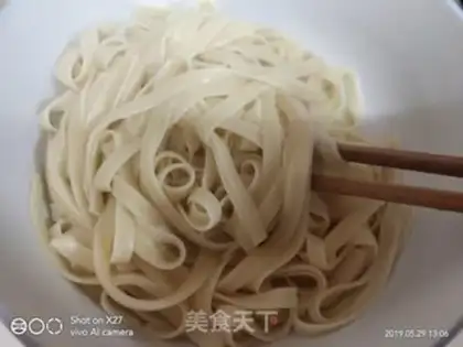 Make Shrimp noodles step 1