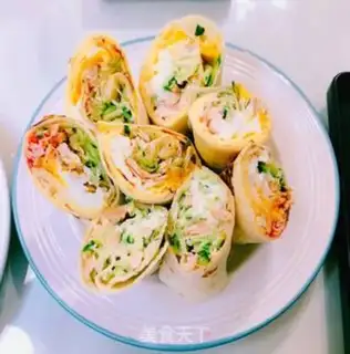 Make Chicken cucumber roll step 8