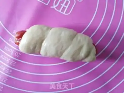 Make Hot dog roll step 4
