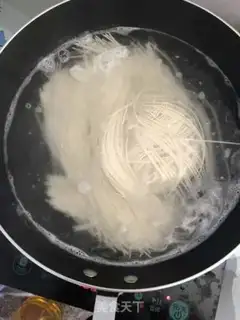 Make Onion noodles step 3