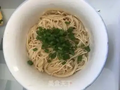 Make Onion noodles step 4