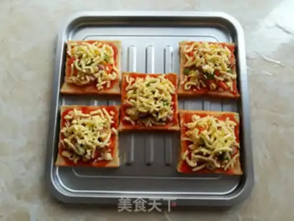 Make Toast mini pizza step 7