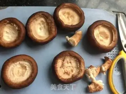 Make Garlic mushrooms step 0