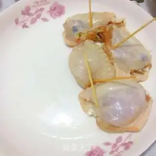 Make Chicken wing buns step 2