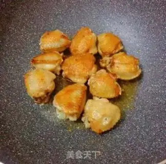 Make Chicken wing buns step 4