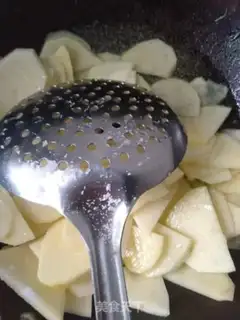Make Pot potato chips step 2