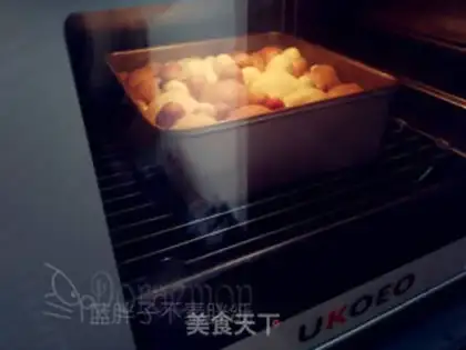 Make # Squeeze on bear bread # step 10