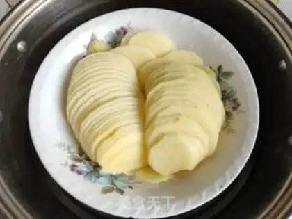 Make Fried potatoes step 0