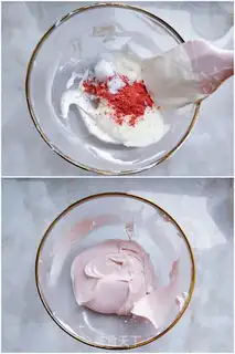 Make Strawberry Cheese Schiffle step 1