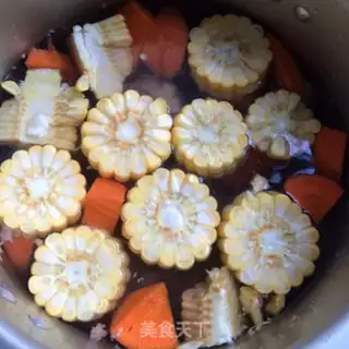 Make Corn radish bone soup step 3