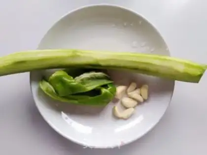 Make Garlic melon step 1