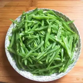 Make Spaghetti beans step 2
