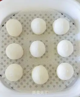 Make Handmade buns in the private room step 3