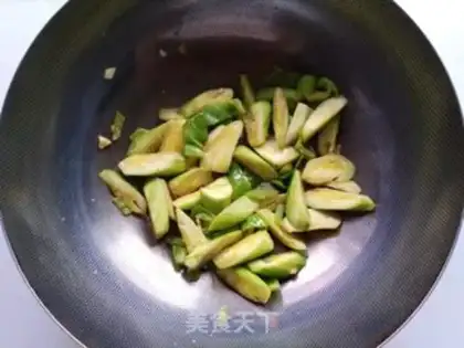 Make Garlic melon step 5