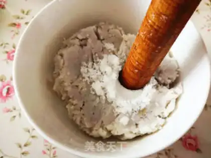 Make Potato mountain medicine cake step 4