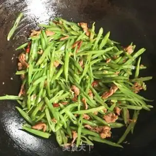 Make Spaghetti beans step 5