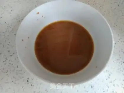 Make Four seasons of bean fried meat step 3