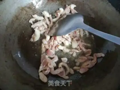 Make Four seasons of bean fried meat step 4