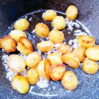 Make Fried potatoes step 5