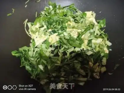 Make Vegetable egg fried rice step 3