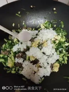 Make Vegetable egg fried rice step 5