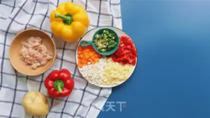 Make Five-coloured chicken rice step 0