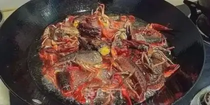 Make Spicy lobster step 2