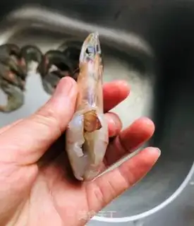 Make Butterfly shrimp steamed eggs step 5