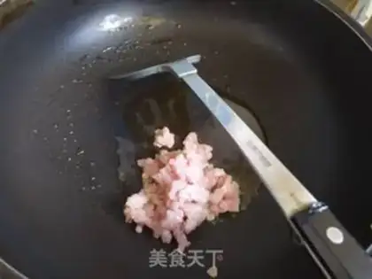 Make Frozen powder with mushroom sauce step 2