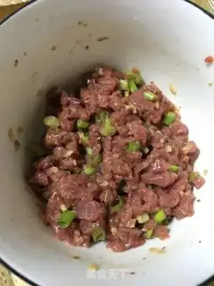 Make A roasted beef gravy step 2