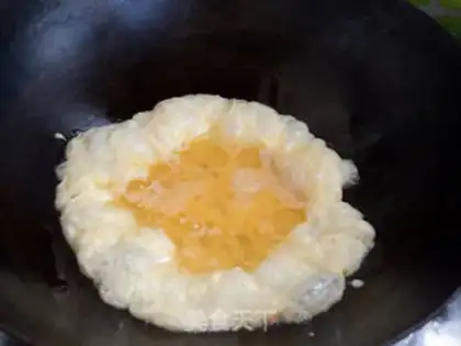 Make Eggs and onions step 2