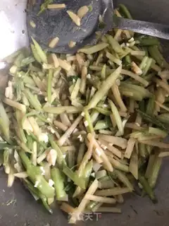 Make Celery with potatoes step 4
