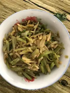 Make Celery with potatoes step 5